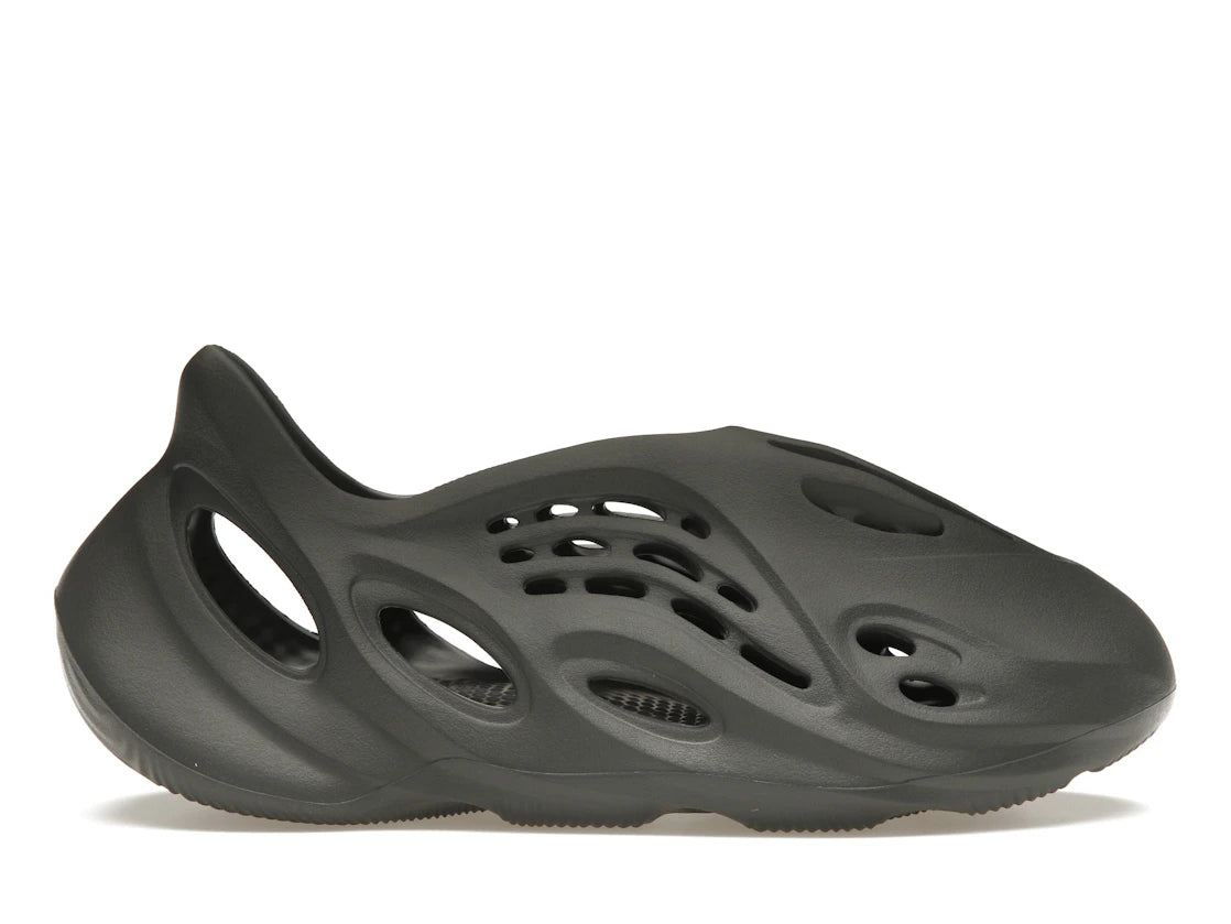  YZY FOAM RNR カーボン 28.5 10 img01_7625e119-282c-40fd-b0a3-