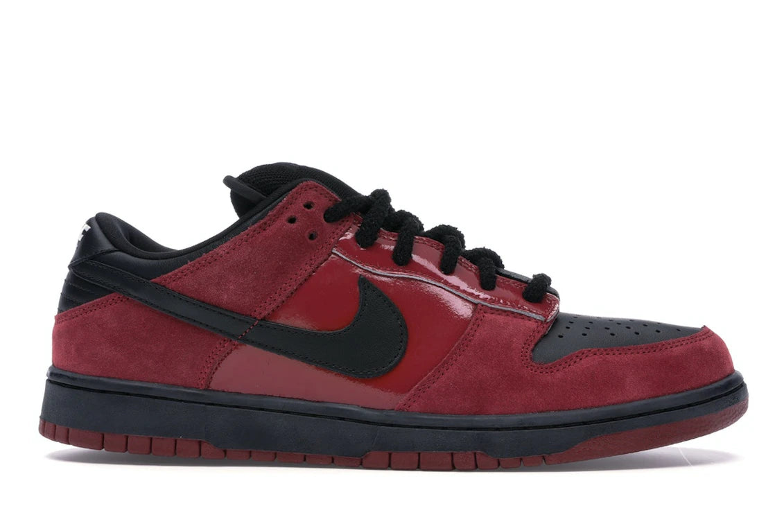 Nike SB Dunk Low Milli Vanilli - 360 View 2