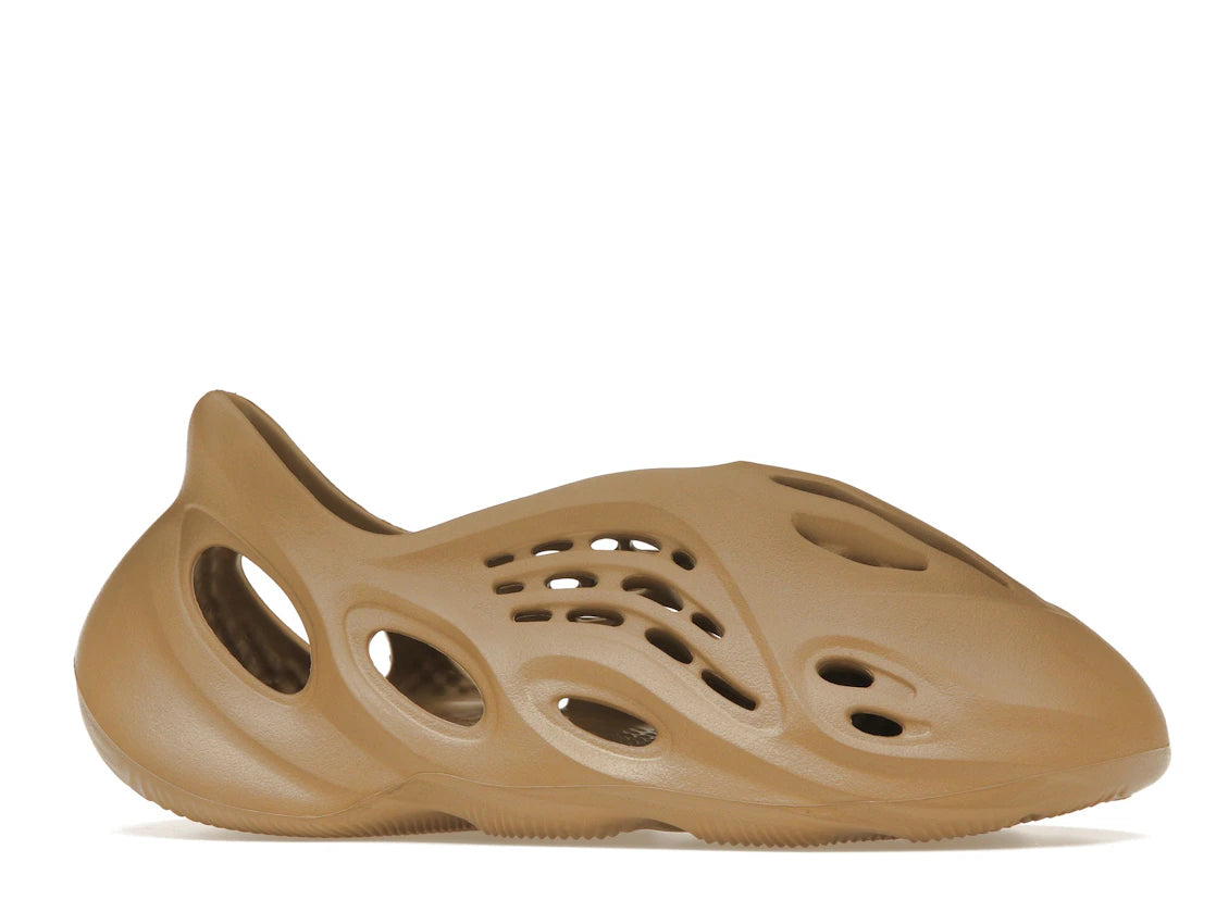 adidas Yeezy Foam RNR Clay Taupe - 360 View 2
