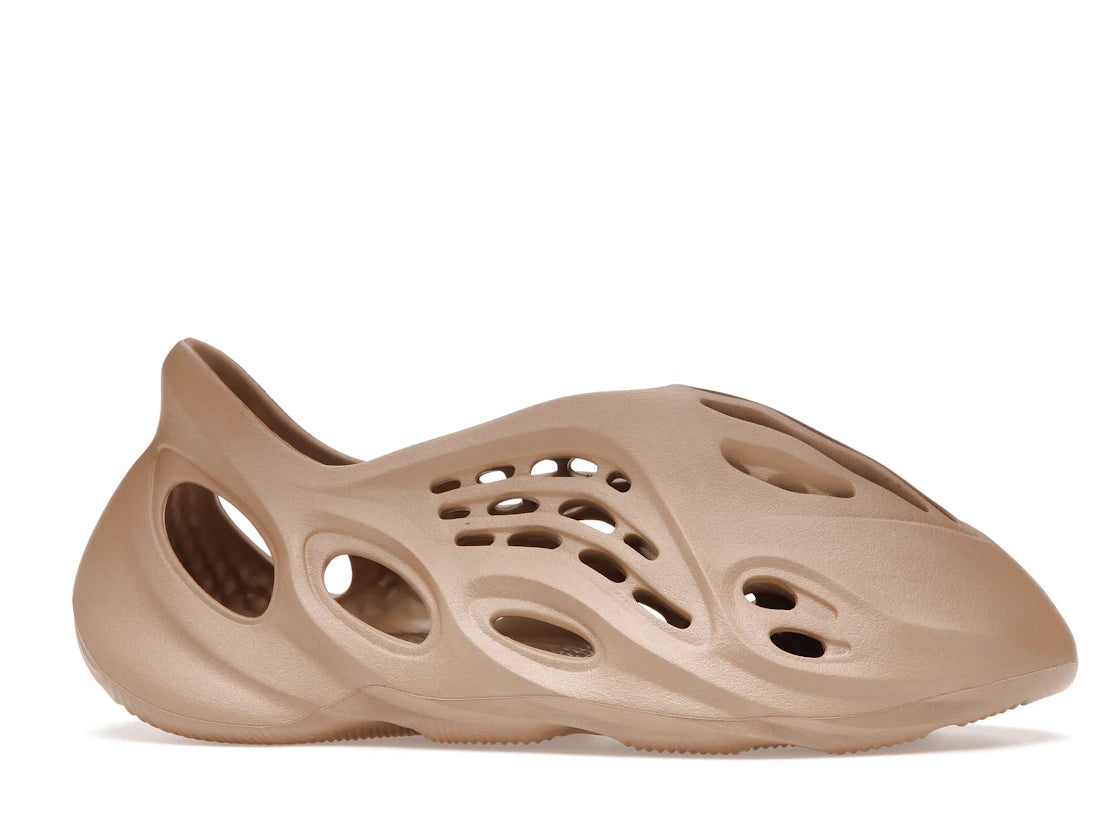adidas Yeezy Foam RNNR Ochre - 360 View 2